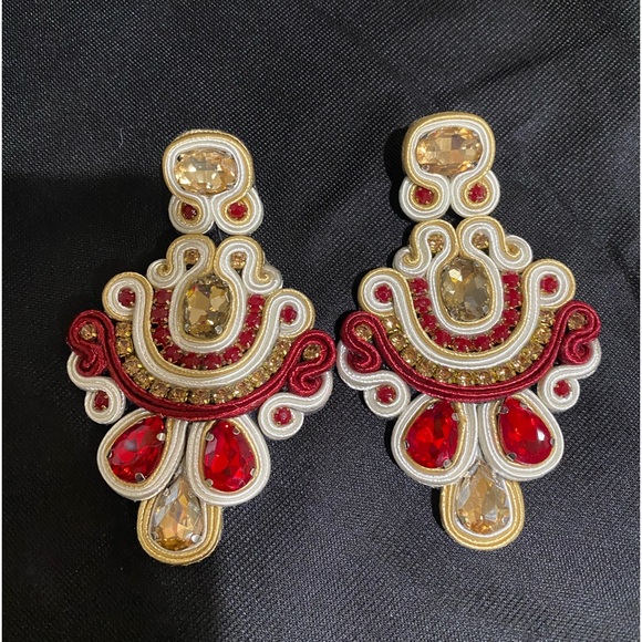 Earrings - Picture 3 of 4